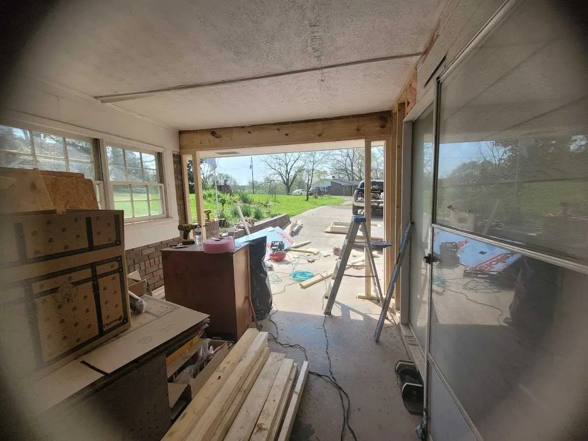 Air movers and dehumidifier for Water Mitigation Services in Glen Allen